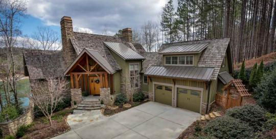 Lake Keowee homes for sale
