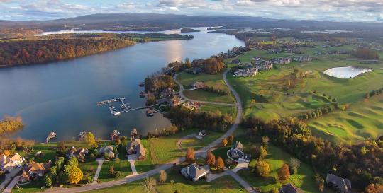 lakefront retirement communities